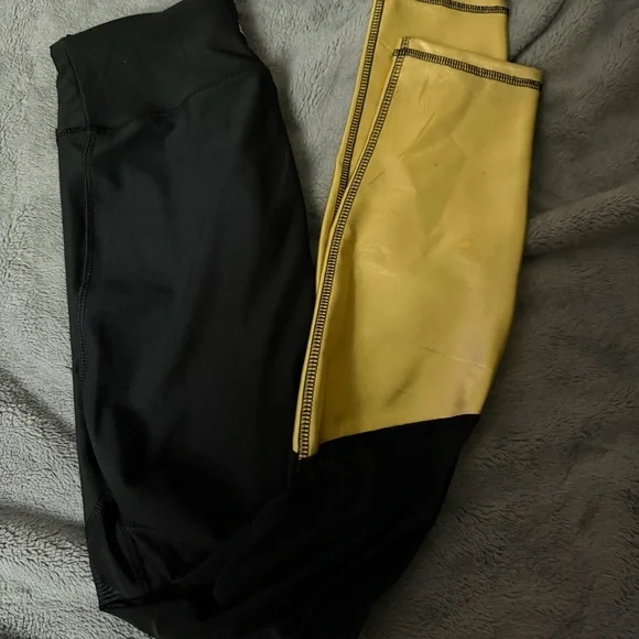 Two pairs of women's BEBE sport workout pants - Picture 3 of 12